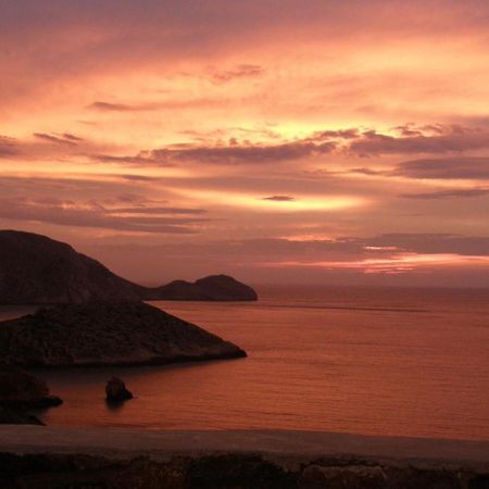 فيلا C & C _ Cycladic House With Endless Sea View إرموبولّي المظهر الخارجي الصورة
