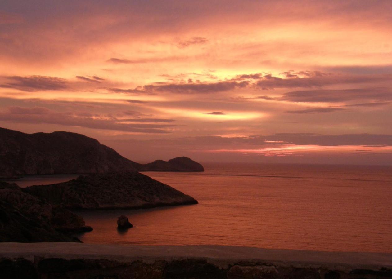 فيلا C & C _ Cycladic House With Endless Sea View إرموبولّي المظهر الخارجي الصورة